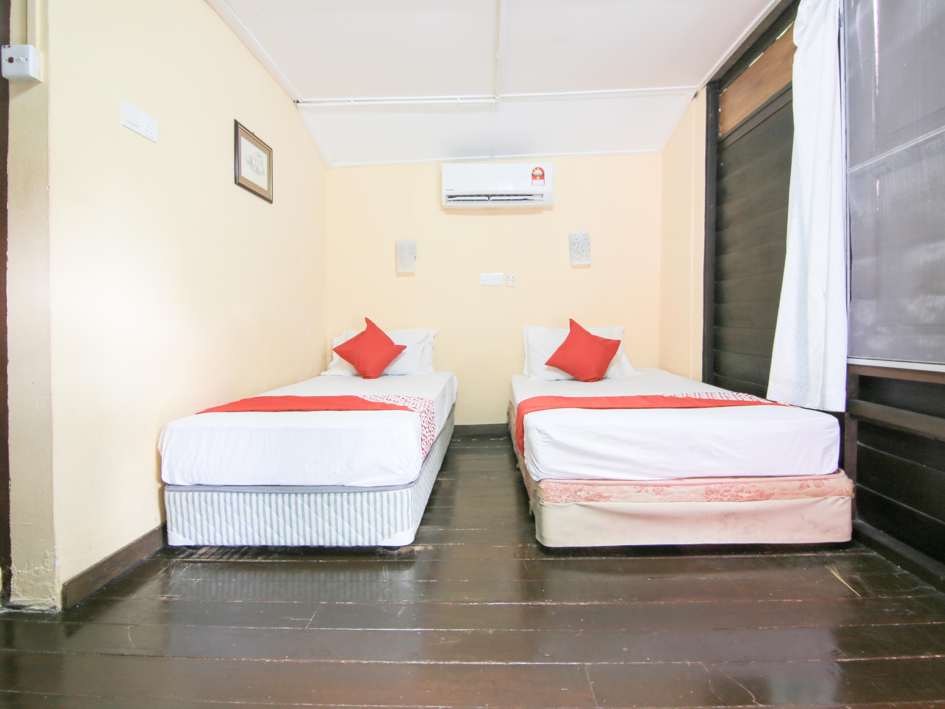 Ombak Hotel 2*