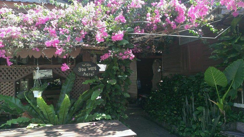 Ombak Hotel Kampung Teluk Nipah